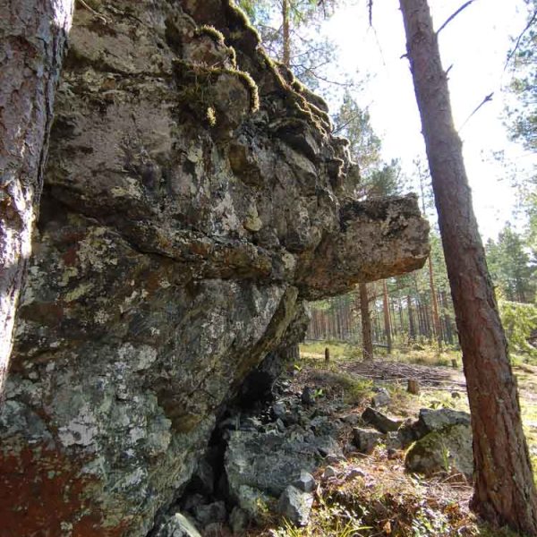 Kullivahan lohkare, Kisko